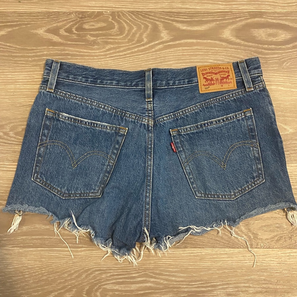 Levi’s denim shorts, size 27
